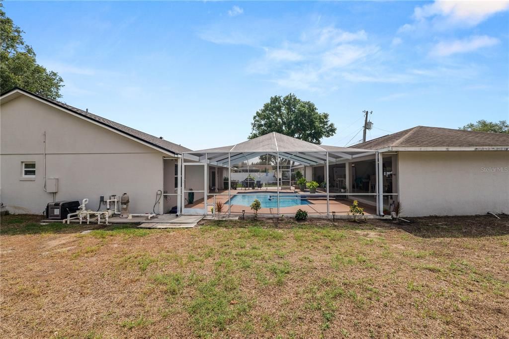 Backyard, Exterior
