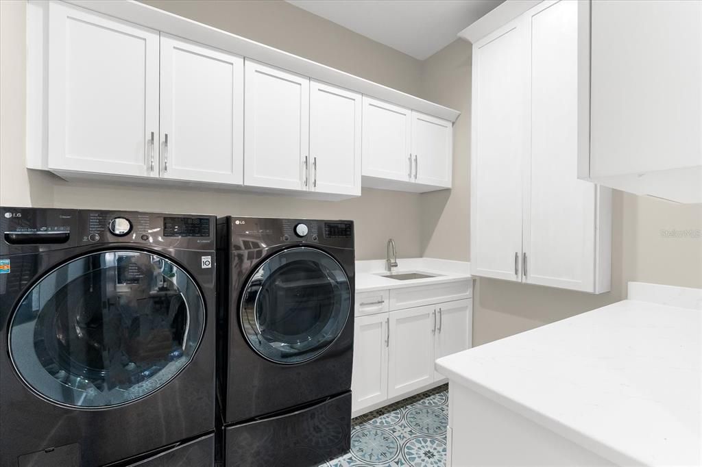 Interior, Washer