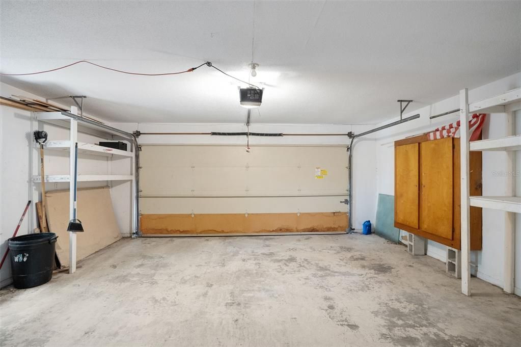 Garage, Interior