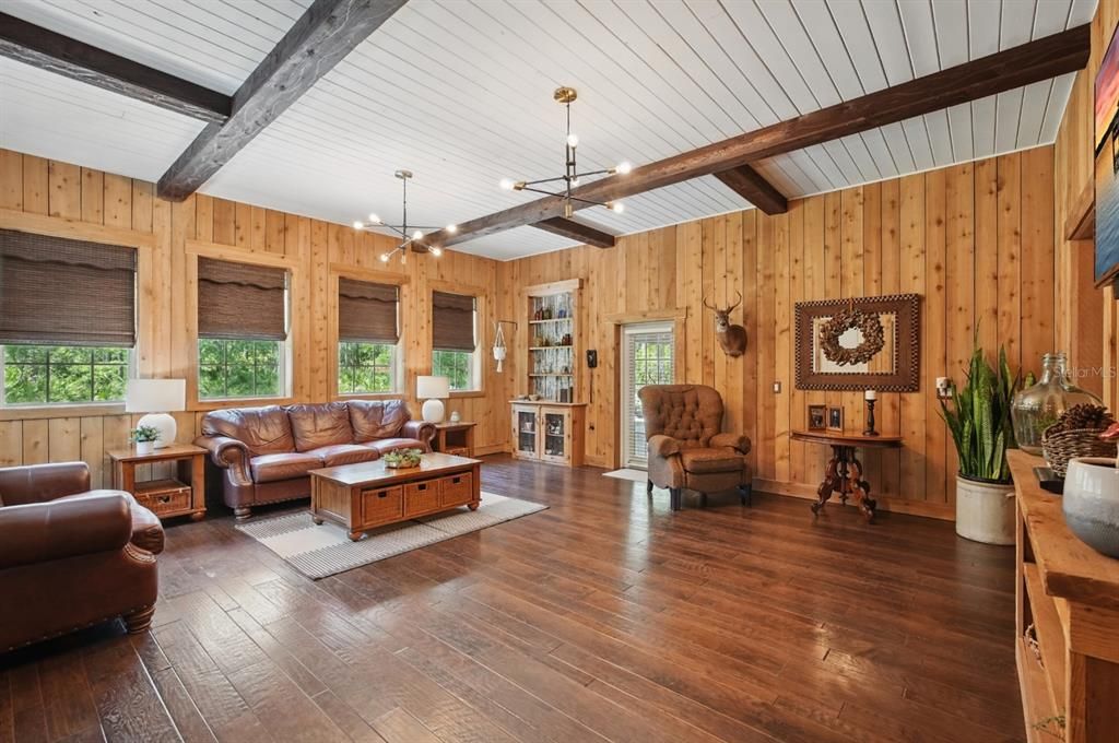 Interior, Living room, Pendant Lights, Wooden Beams, Wood Texture Flooring, Wooden Walls