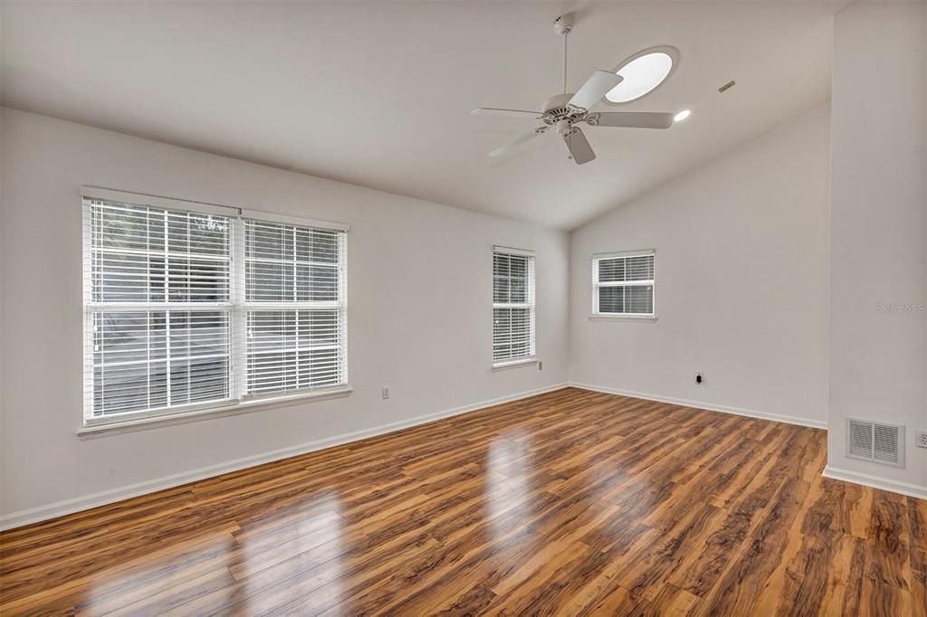 Empty room, Interior, Recessed Lighting, Wood Texture Flooring