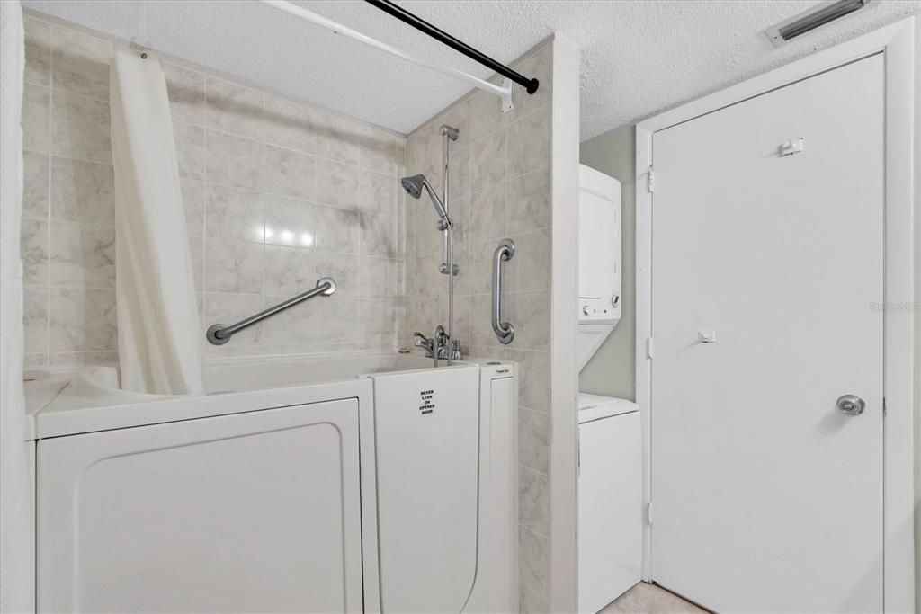 Bathroom, Interior, Washer