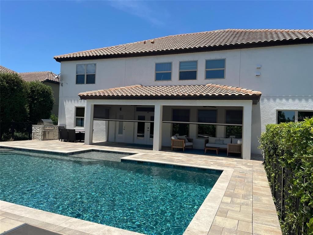 Exterior, Outdoor Kitchen, Pool