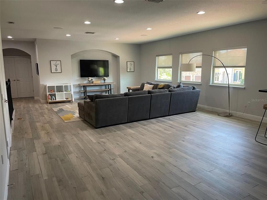 Interior, Living room, Recessed Lighting, Wood Texture Flooring