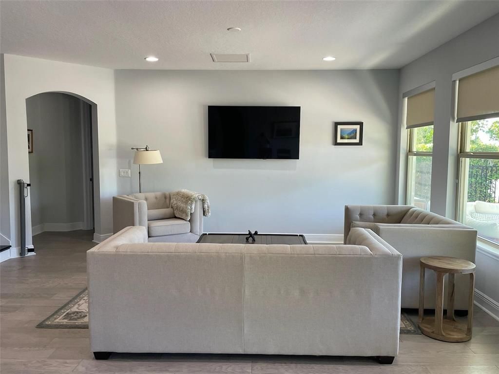 Interior, Living room, Recessed Lighting, Wood Texture Flooring