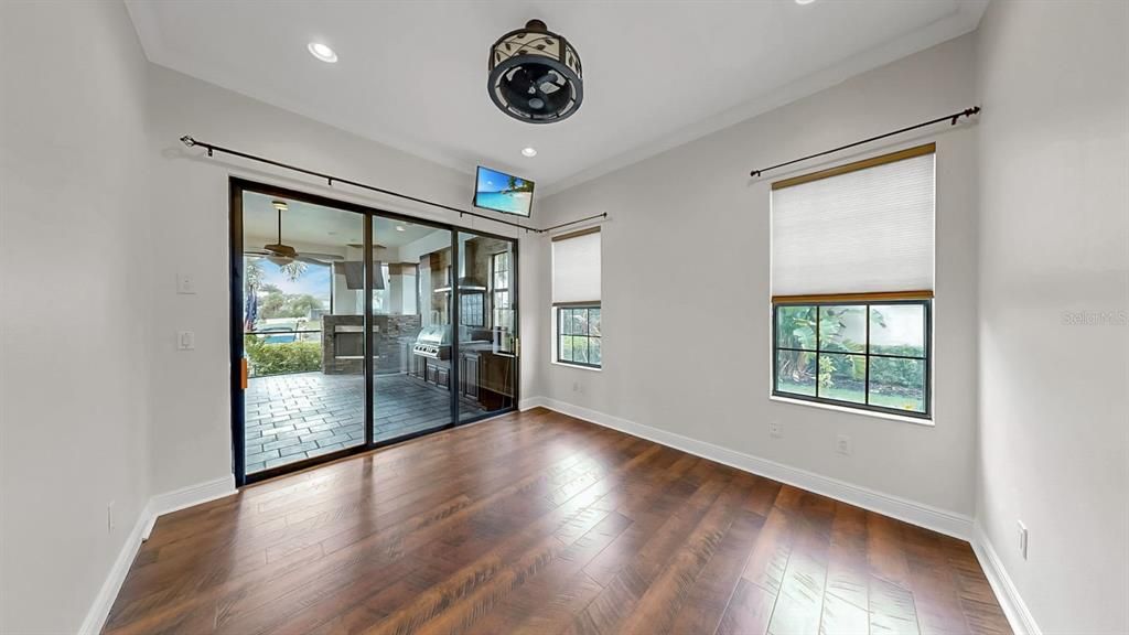 Empty room, Interior, Recessed Lighting, Wood Texture Flooring
