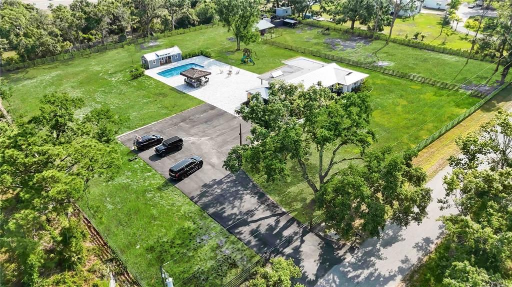 Exterior, Drone