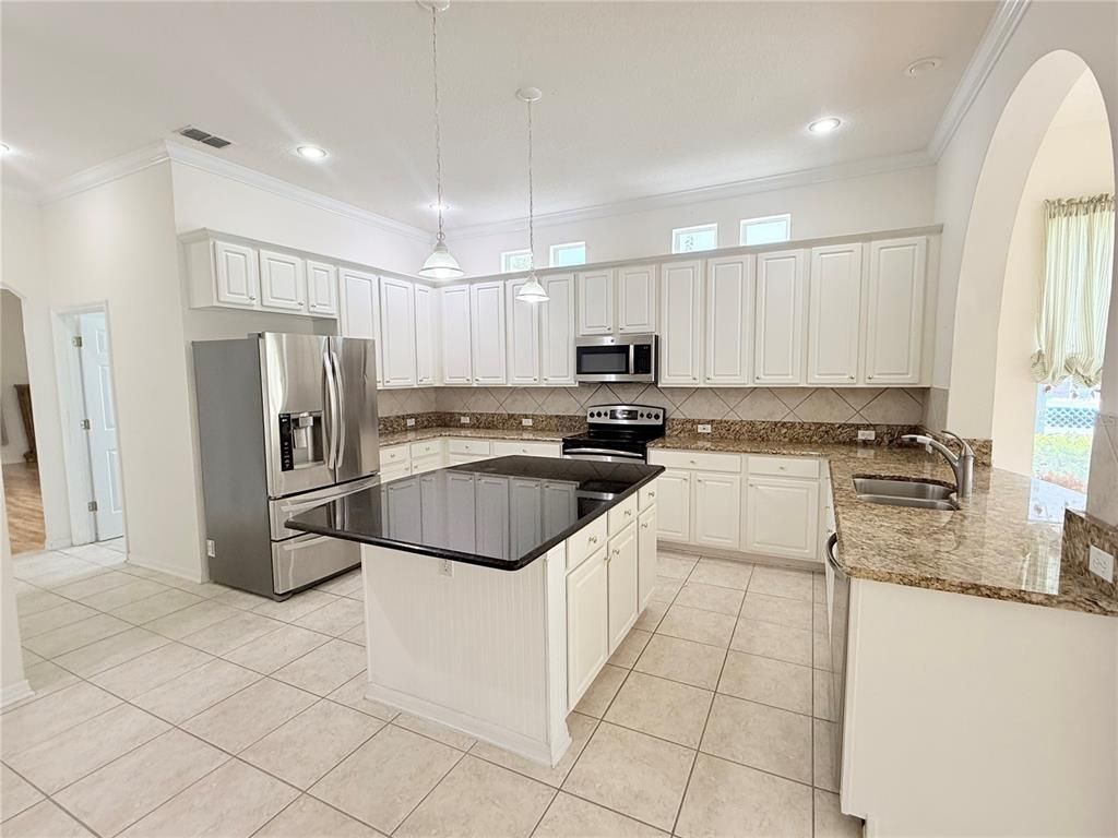 Interior, Kitchen, Pendant Lights, Recessed Lighting, Stainless Steel Appliances