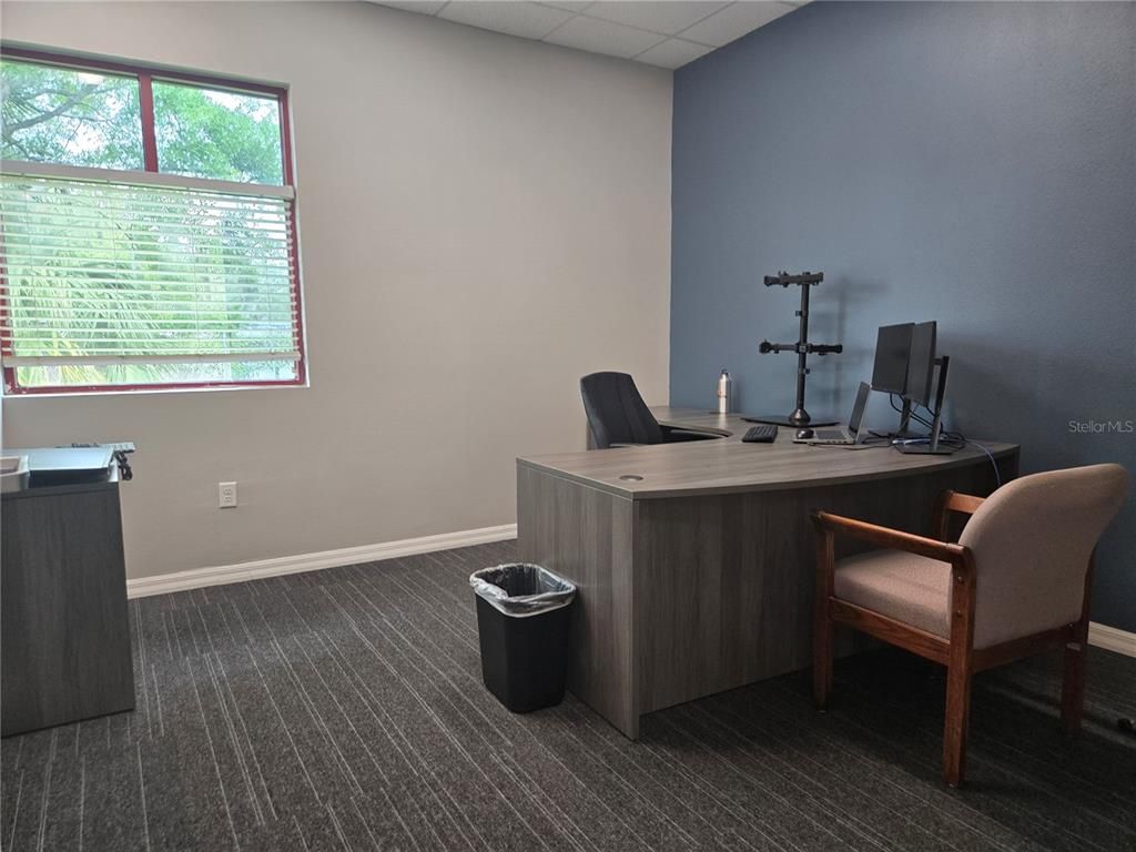 Home Office, Interior