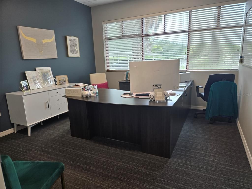 Home Office, Interior