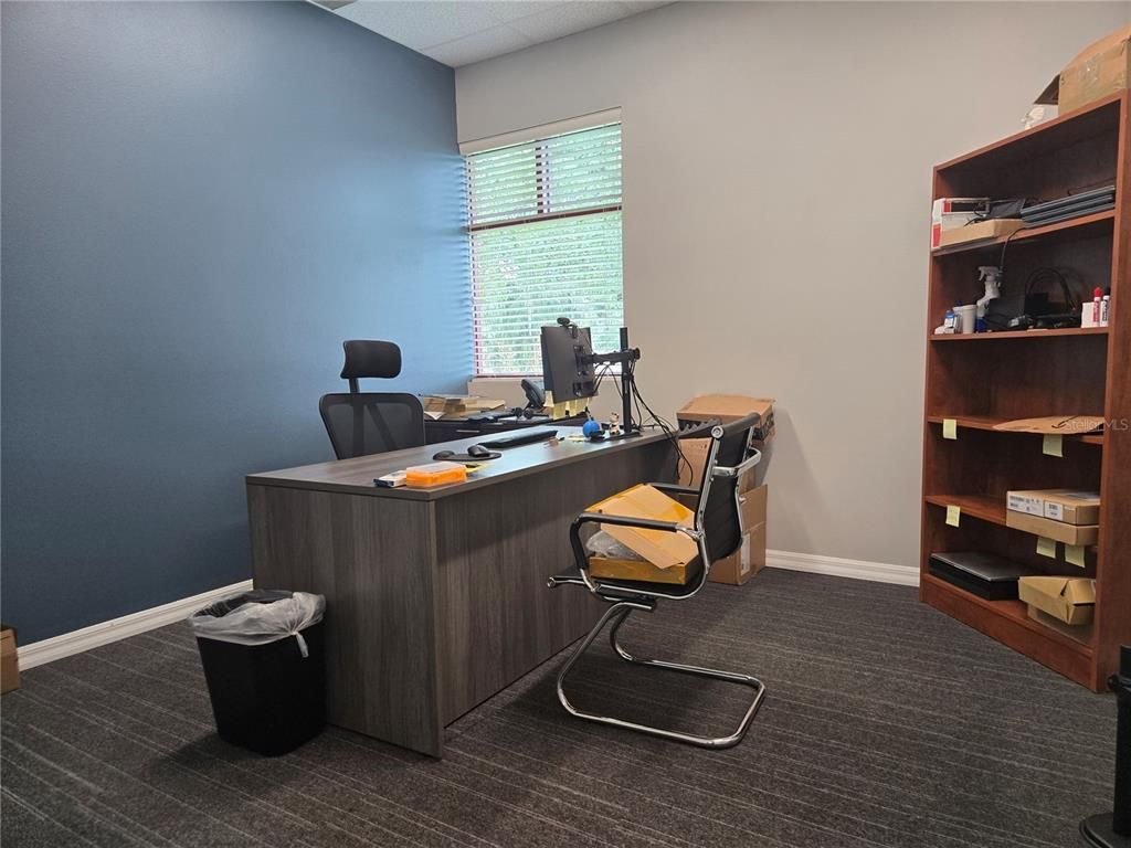 Home Office, Interior