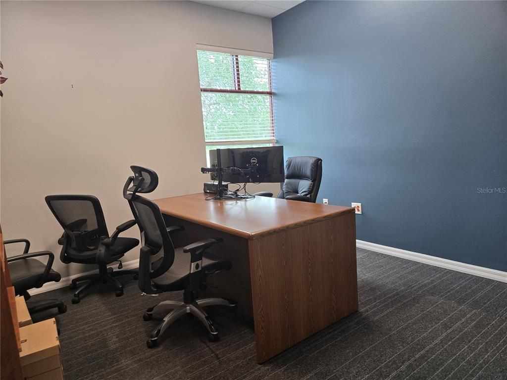 Home Office, Interior