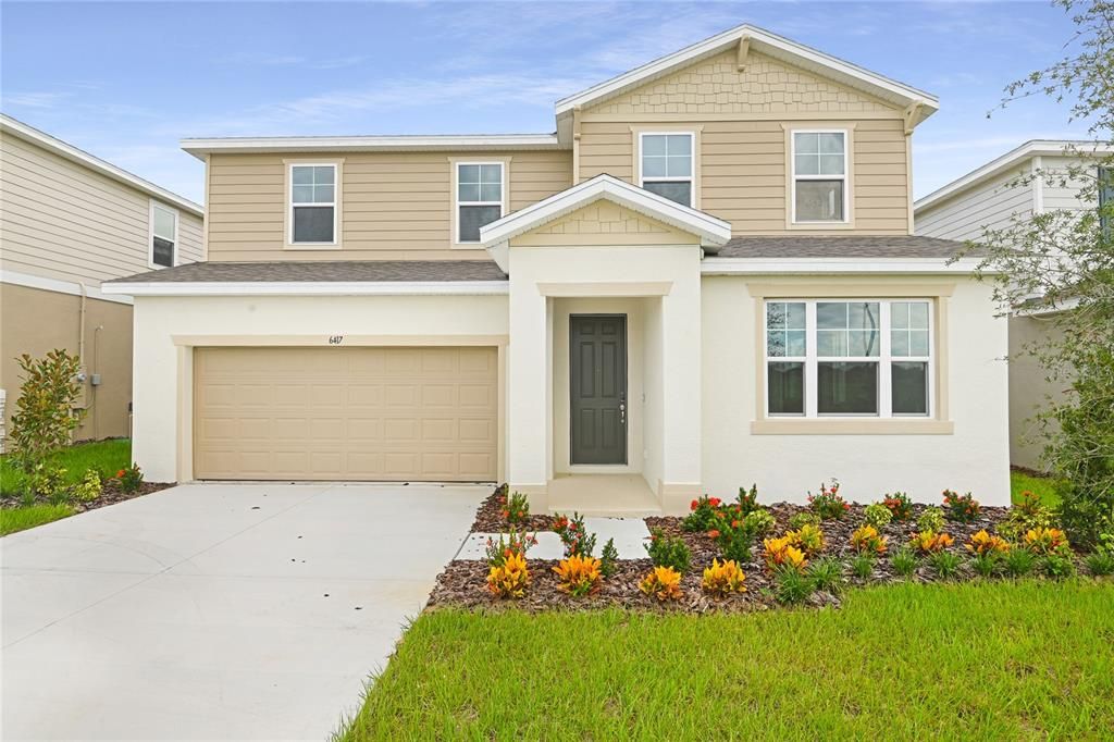 Attached, Exterior, Facade, American Craftsman