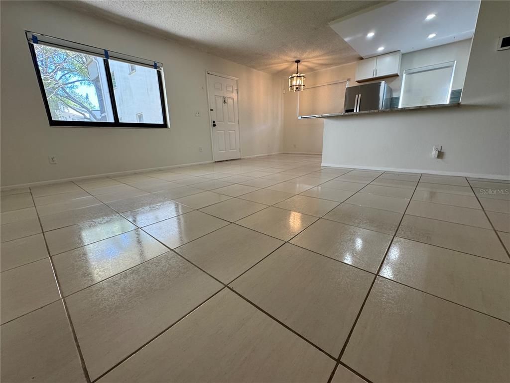 Chandelier, Empty room, Interior, Kitchen, Recessed Lighting