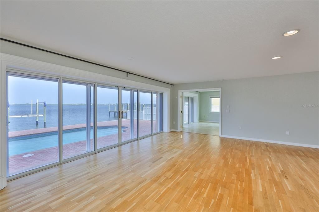 Empty room, Interior, Recessed Lighting, Water, Wood Texture Flooring