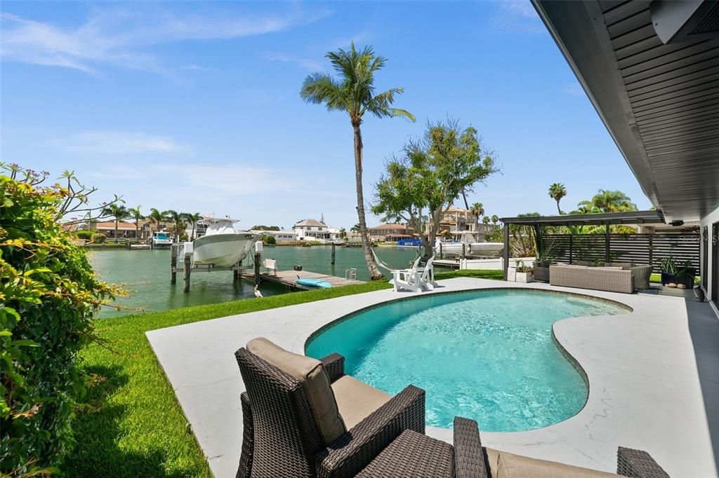 Exterior, Pool, Water