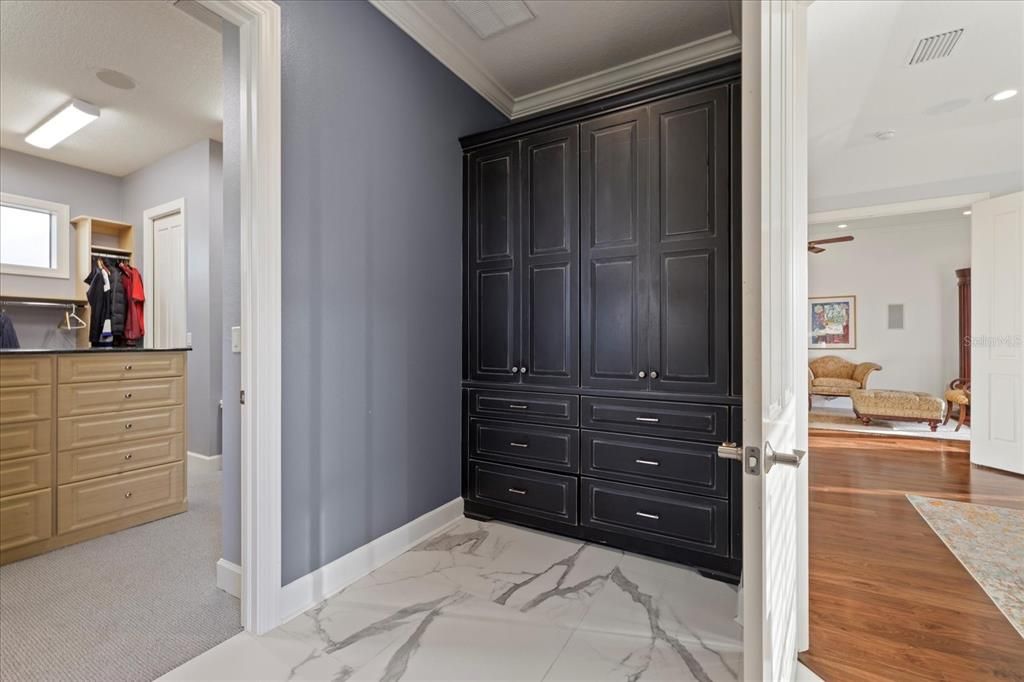 Interior, Marble, Recessed Lighting