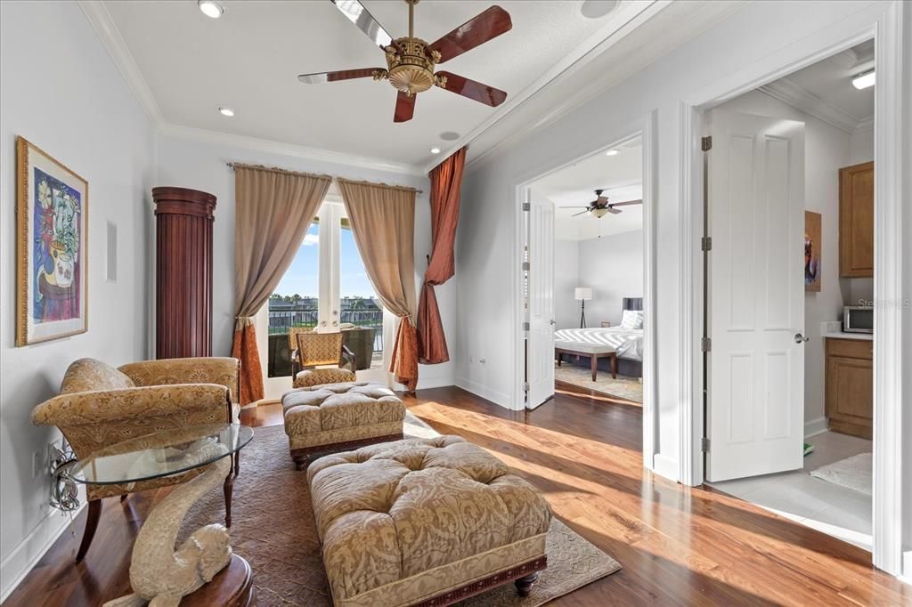 Bedroom, Interior, Living room, Recessed Lighting, Wood Texture Flooring