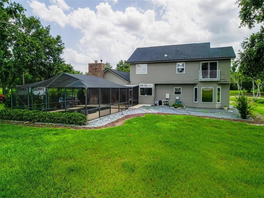 Backyard, Exterior