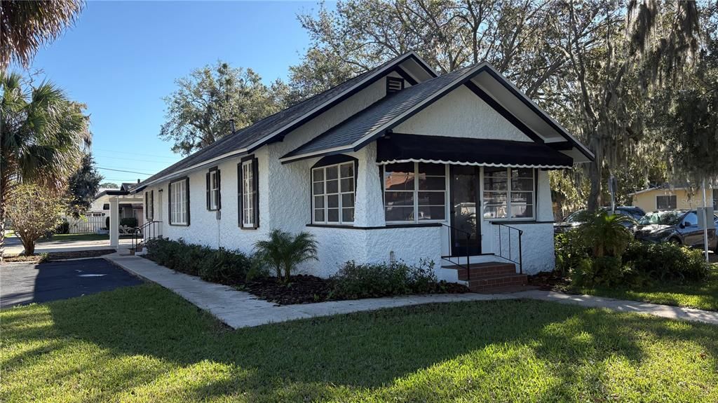 Exterior, Facade, American Craftsman