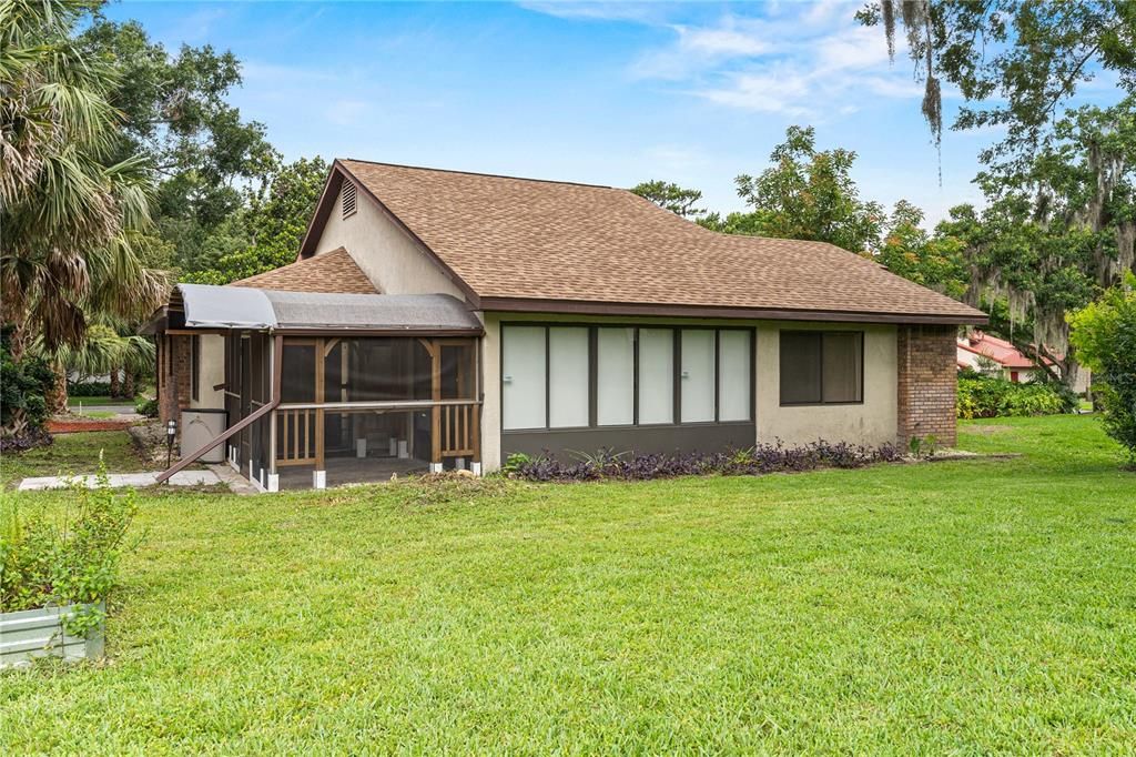 Backyard, Exterior