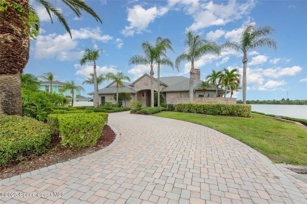 Backyard, Exterior, Water