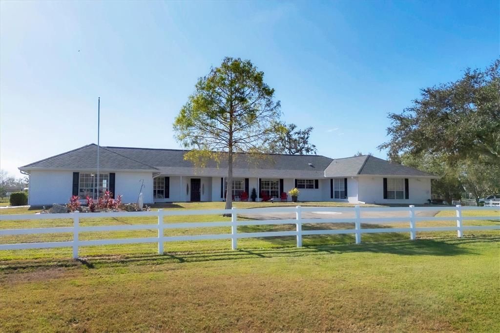 Backyard, Exterior, Facade, Ranch