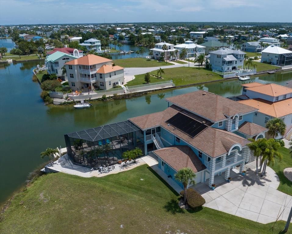 Exterior, Drone