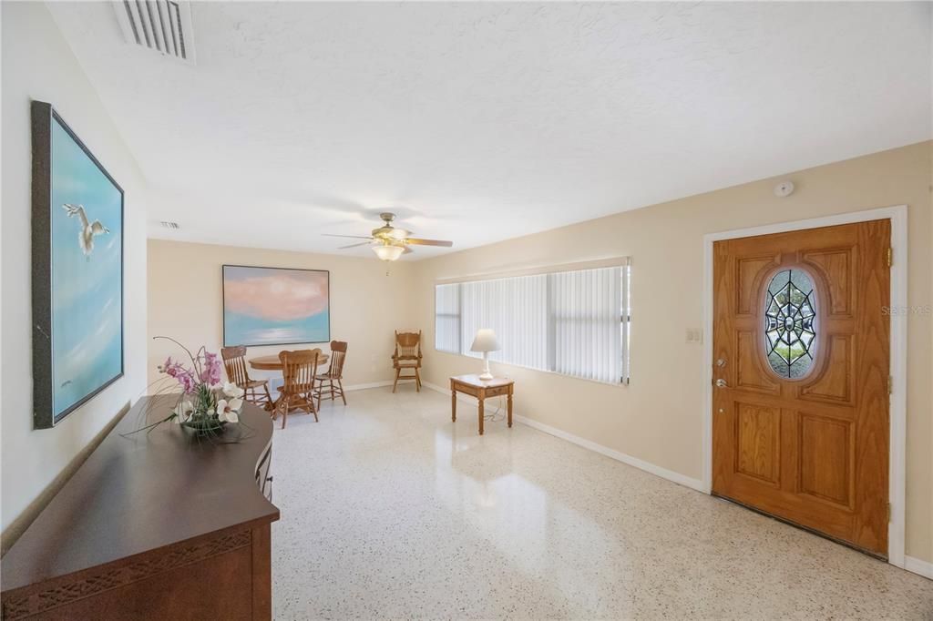 Dining room, Interior