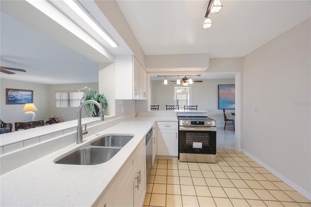 Interior, Kitchen, Pendant Lights, Stainless Steel Appliances
