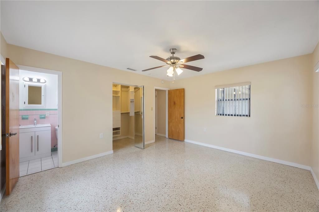 Bathroom, Empty room, Interior