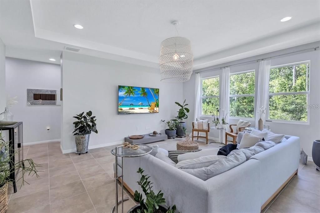 Interior, Living room, Pendant Lights, Recessed Lighting