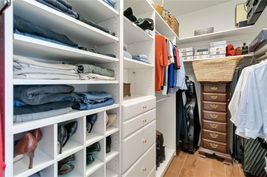 Interior, Walk-in Closets, Wood Texture Flooring