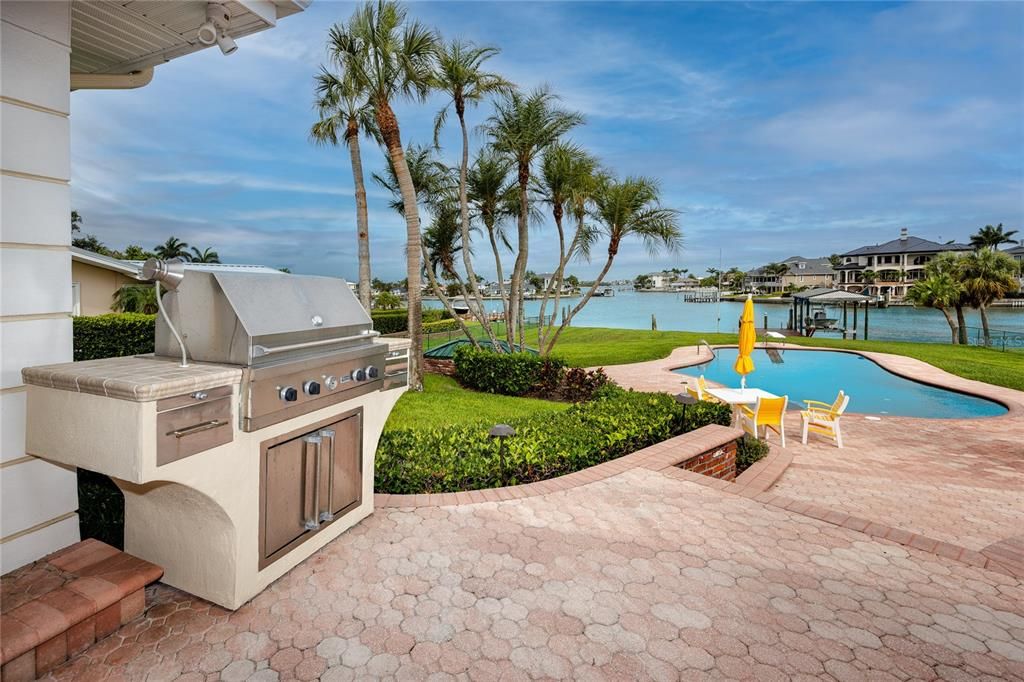 Exterior, Outdoor Kitchen, Pool, Water