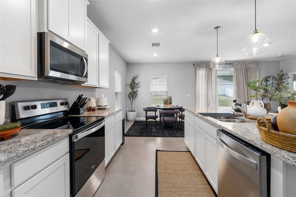 Dining room, Interior, Kitchen, Pendant Lights, Recessed Lighting, Stainless Steel Appliances
