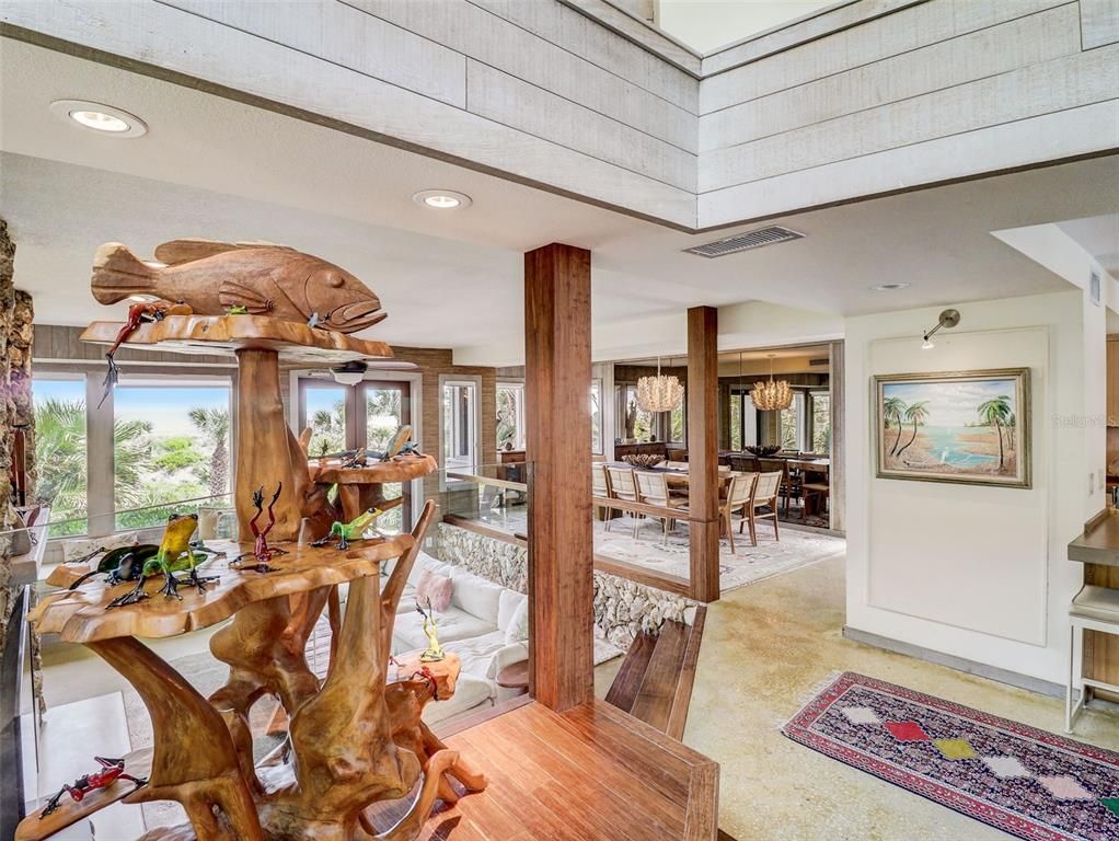 Dining room, Interior, Recessed Lighting
