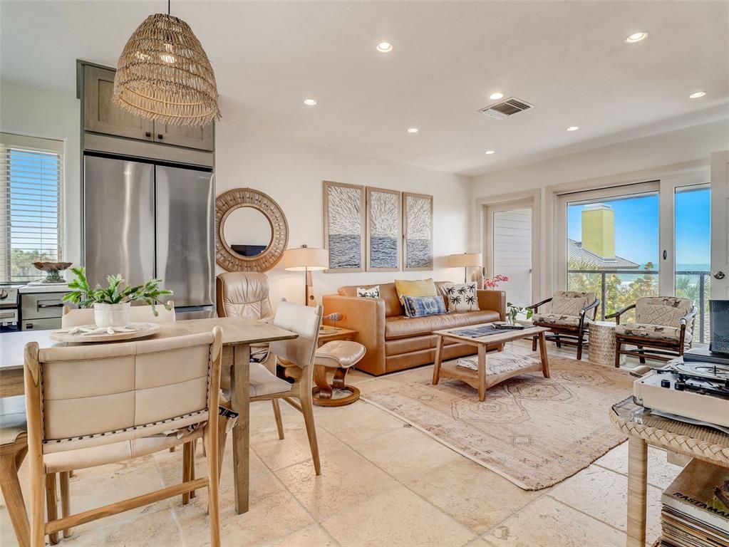Dining room, Interior, Living room, Recessed Lighting