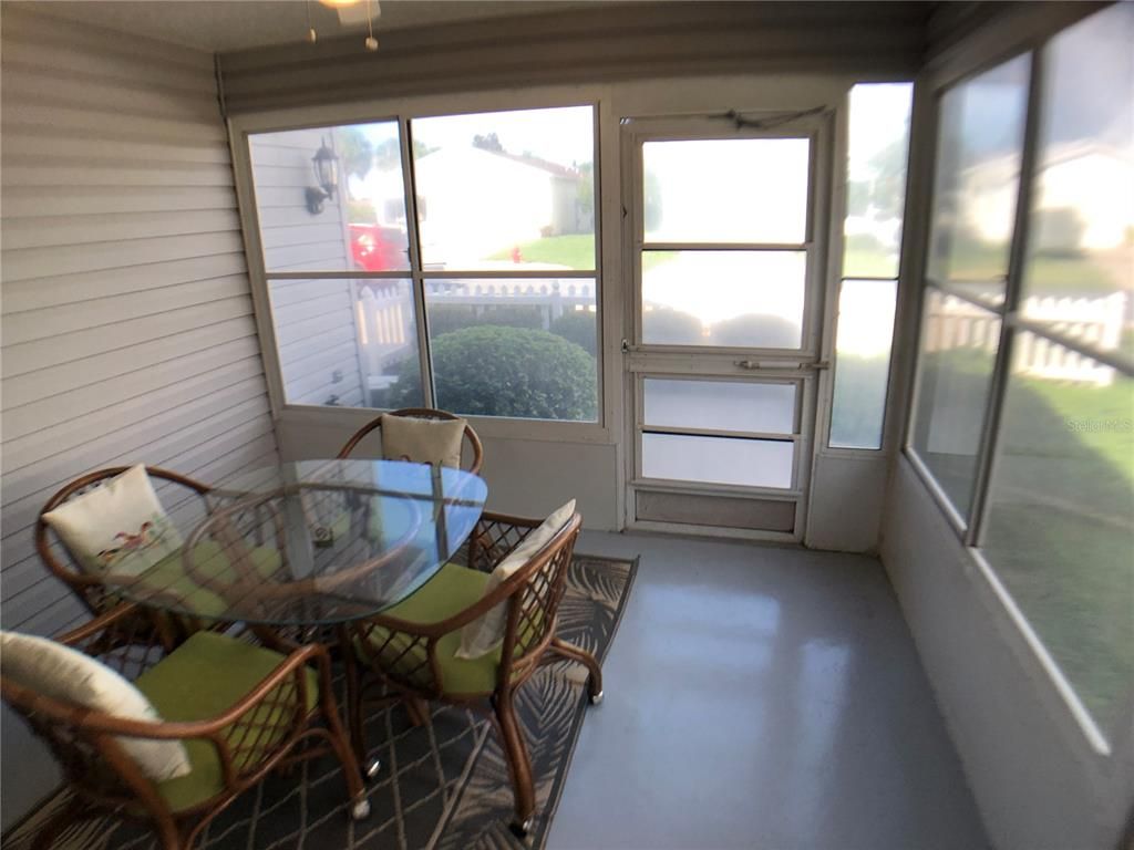 Dining room, Interior