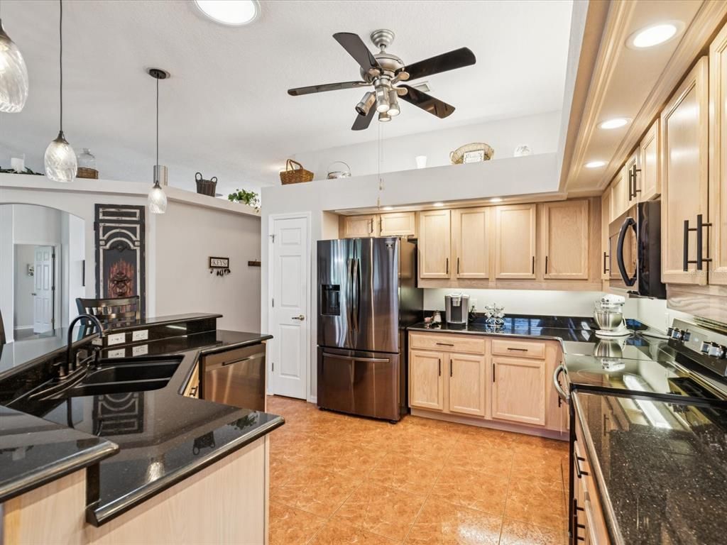 Interior, Kitchen, Pendant Lights, Recessed Lighting