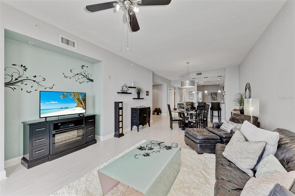 Dining room, Interior, Kitchen, Living room, Pendant Lights, Recessed Lighting, Wood Texture Flooring