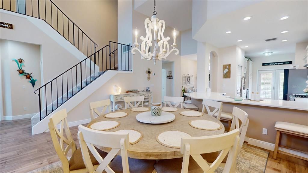 Chandelier, Dining room, Interior, Recessed Lighting, Wood Texture Flooring