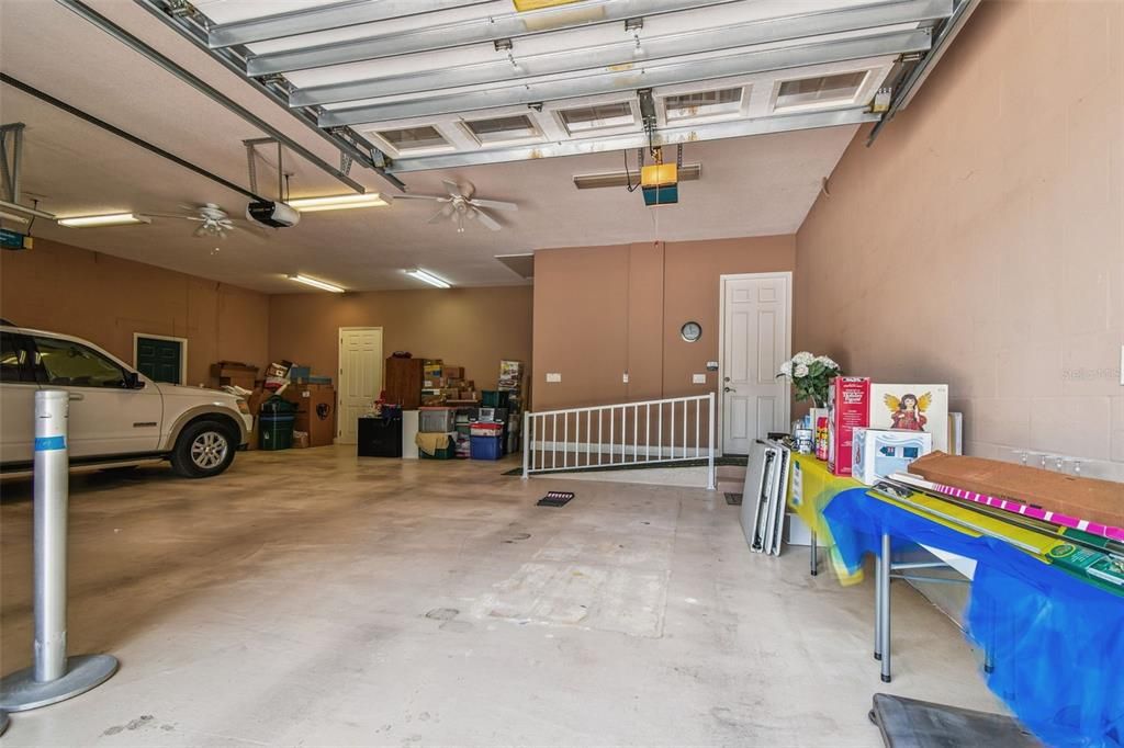 Garage, Interior