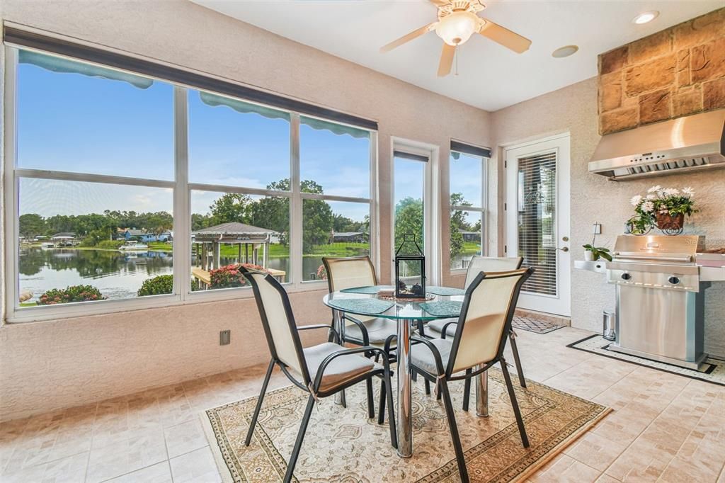 Dining room, Interior, Recessed Lighting, Sun Room, Water