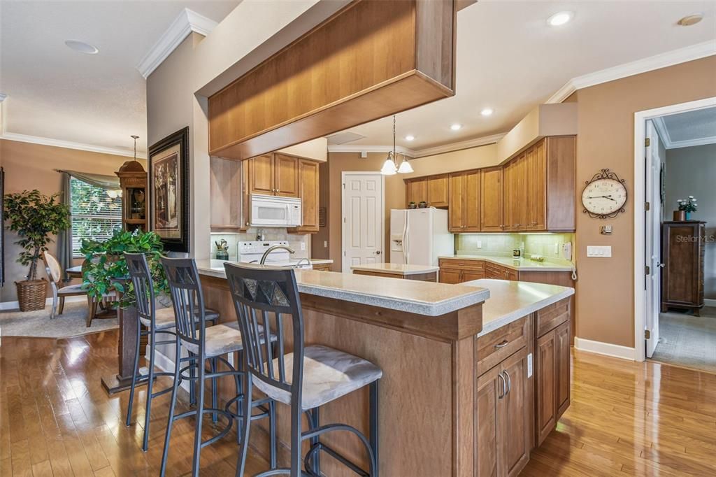 Interior, Kitchen, Pendant Lights, Recessed Lighting, Wood Texture Flooring