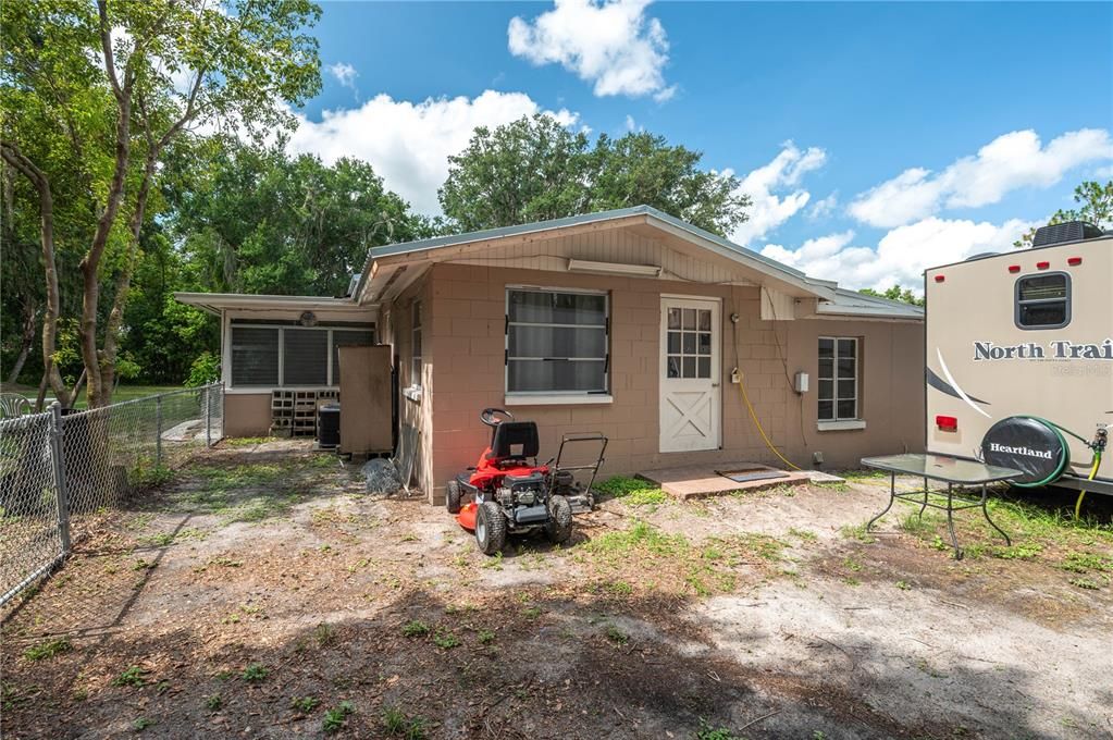 Backyard, Exterior