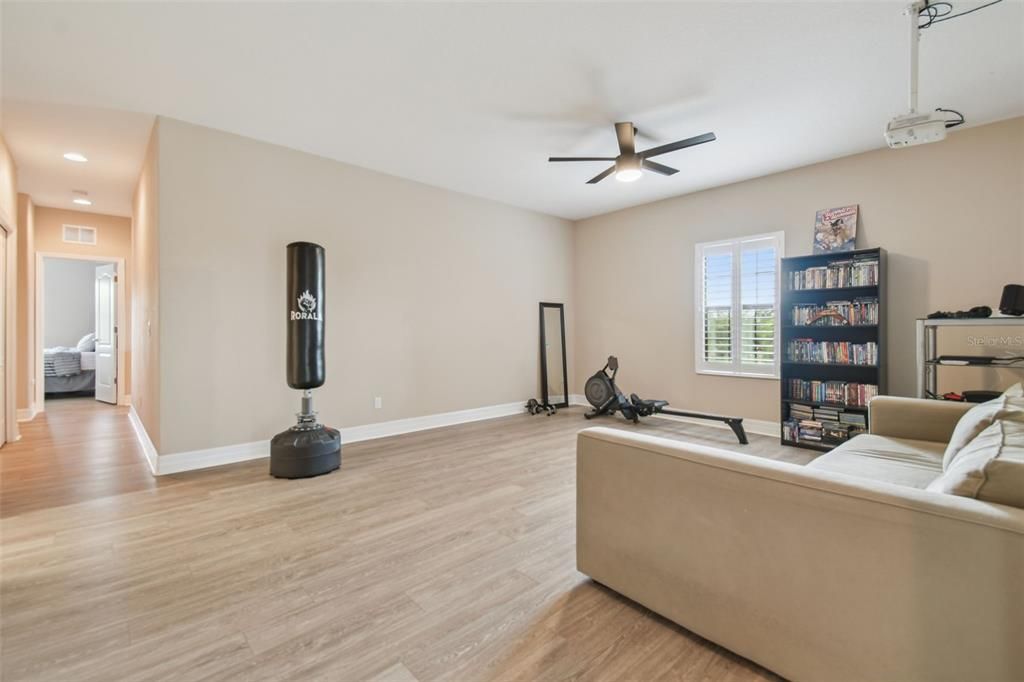 Interior, Recessed Lighting, Wood Texture Flooring