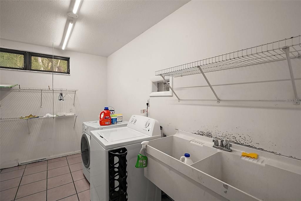 Interior, Washer