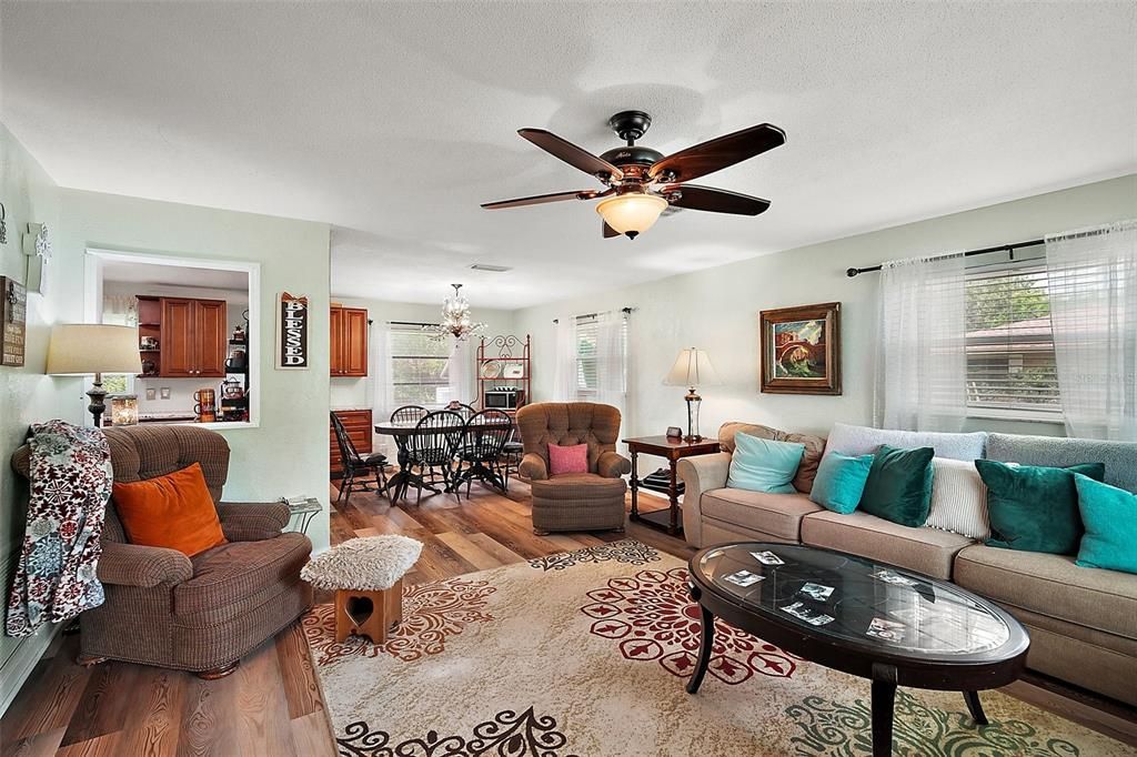 Chandelier, Dining room, Interior, Living room, Wood Texture Flooring