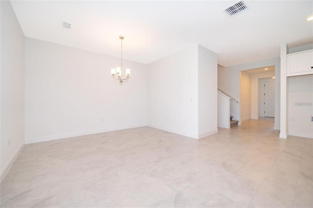 Chandelier, Empty room, Interior, Recessed Lighting