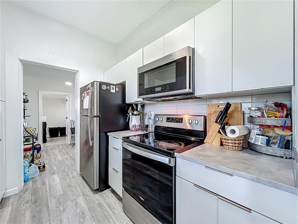 Interior, Kitchen, Recessed Lighting, Wood Texture Flooring